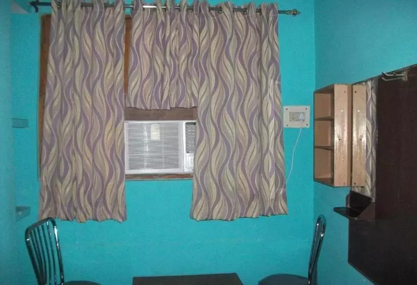 Hotel Goroomgo Shree Hare Rama Hare Varanasi