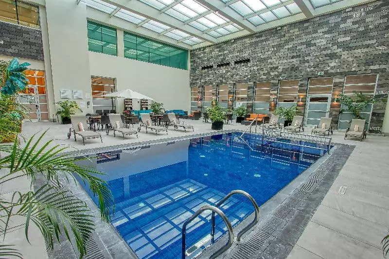 ホテル Holiday Inn & Suites Plaza Mayor, An Ihg