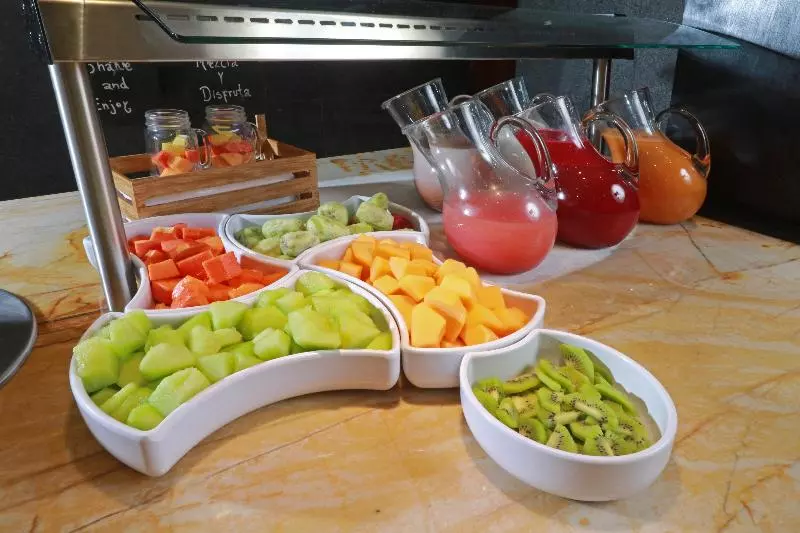 ホテル Holiday Inn & Suites Plaza Mayor, An Ihg
