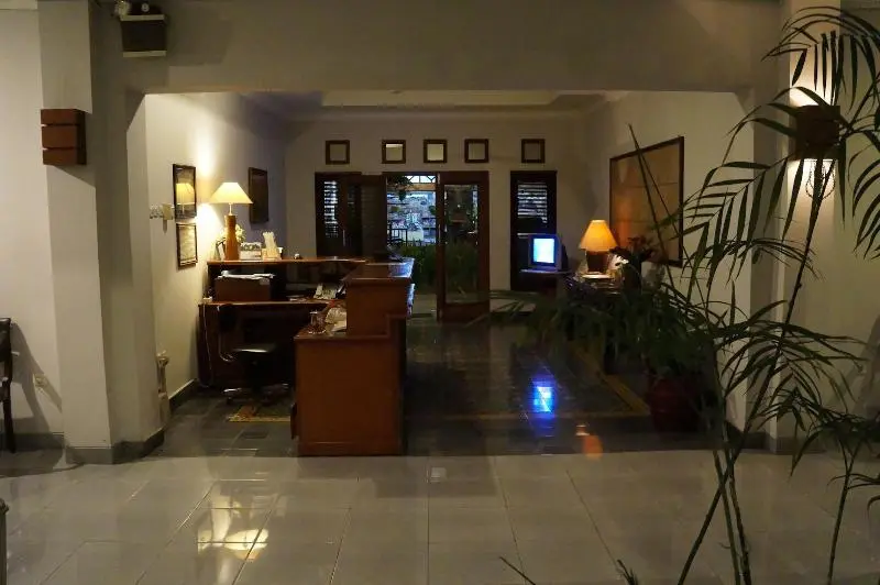 هتل Kirana