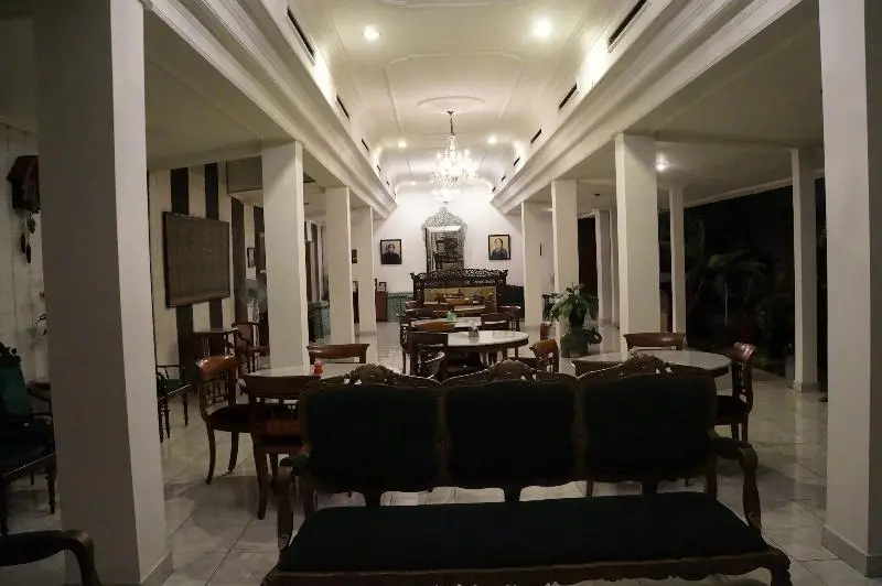 هتل Kirana