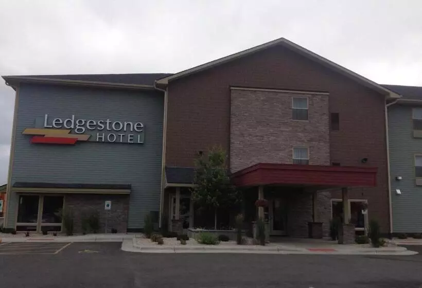 Ledgestone Hotel Billings