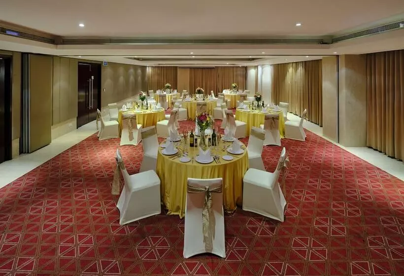 酒店 Mercure Hyderabad Kcp Banjara Hills, An Accor