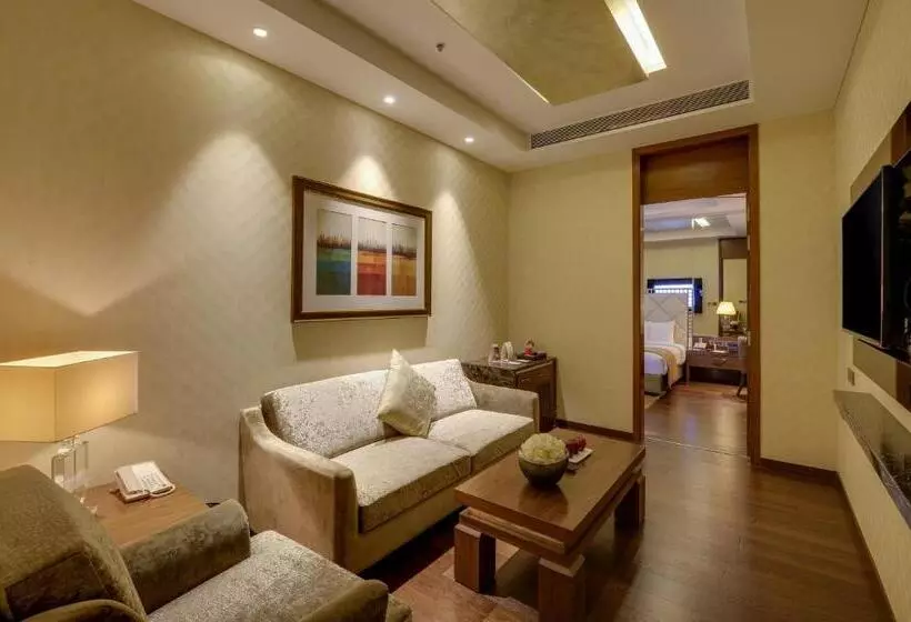 Niranta Airport Transit Hotel & Lounge Terminal 2 Arrivals