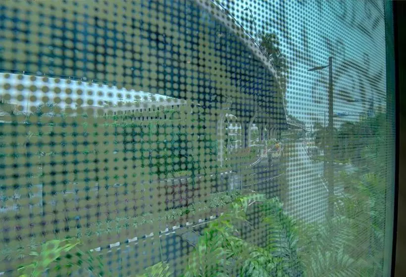 Niranta Airport Transit Hotel & Lounge Terminal 2 Arrivals