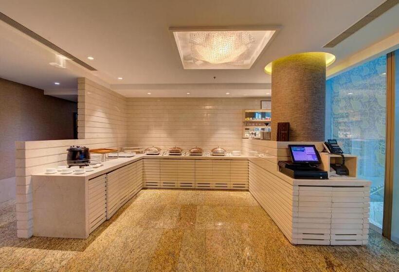 Niranta Airport Transit Hotel & Lounge Terminal 2 Arrivals