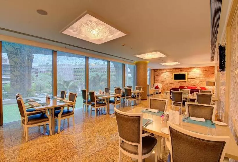 Niranta Airport Transit Hotel & Lounge Terminal 2 Arrivals