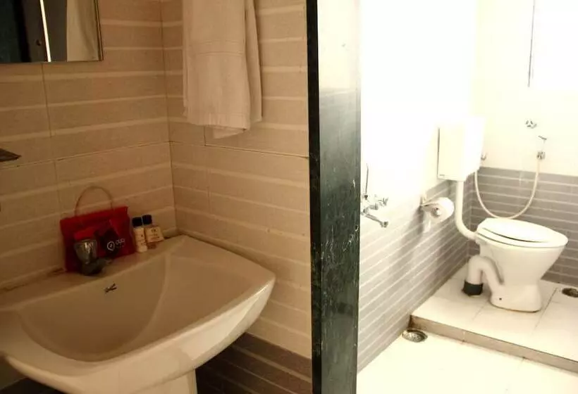 ホテル Oyo Apartments Kharadi
