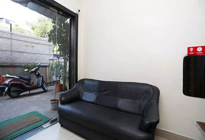 ホテル Oyo Apartments Kharadi