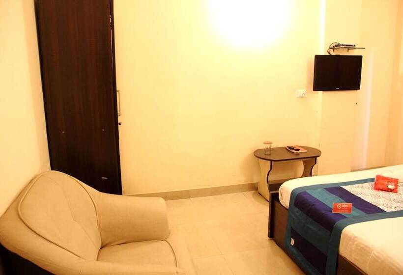 Hotel Oyo Apartments Kharadi