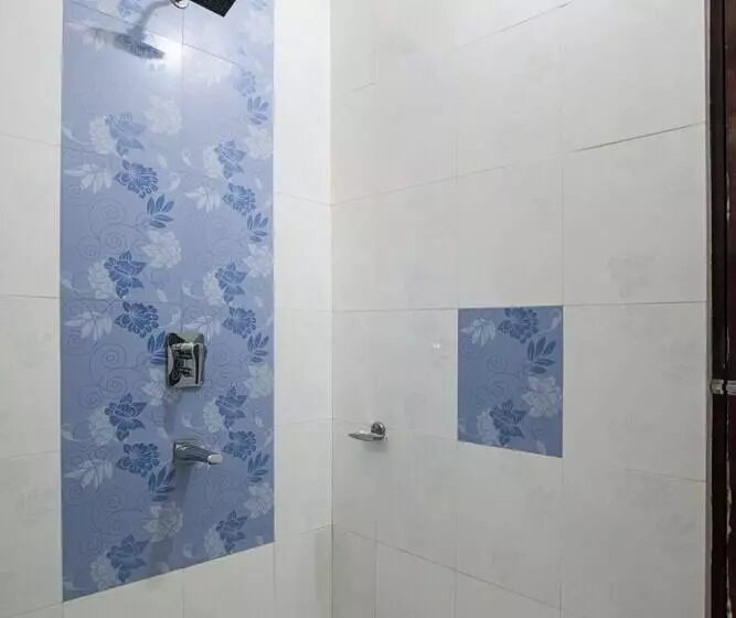 ホテル Oyo Rooms Airport Tonk Road