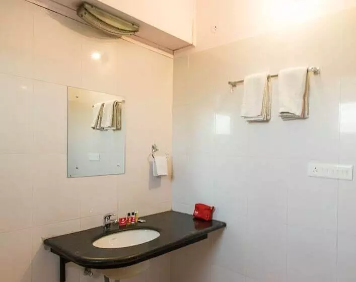 ホテル Oyo Rooms Airport Tonk Road