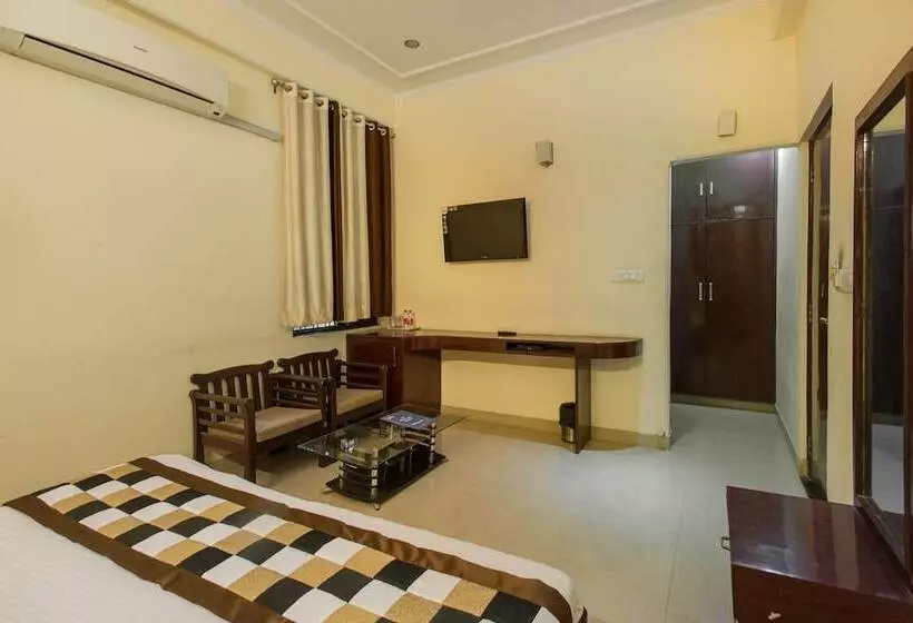 ホテル Oyo Rooms Airport Tonk Road