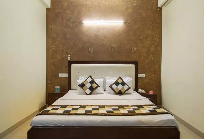 ホテル Oyo Rooms Airport Tonk Road