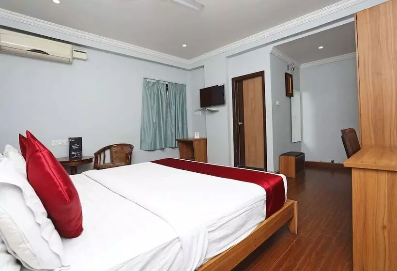 ホテル Oyo Rooms Inorbit Mall