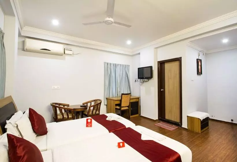 ホテル Oyo Rooms Inorbit Mall