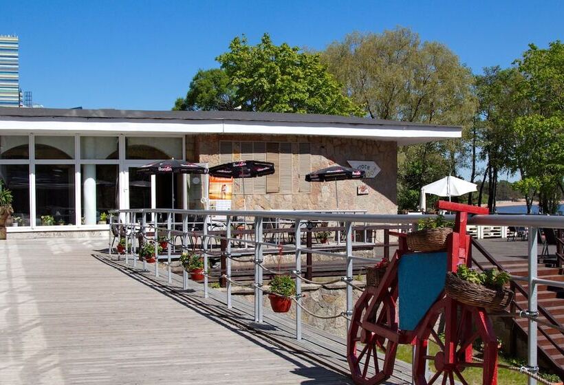 בית מלון כפרי Repinskaya