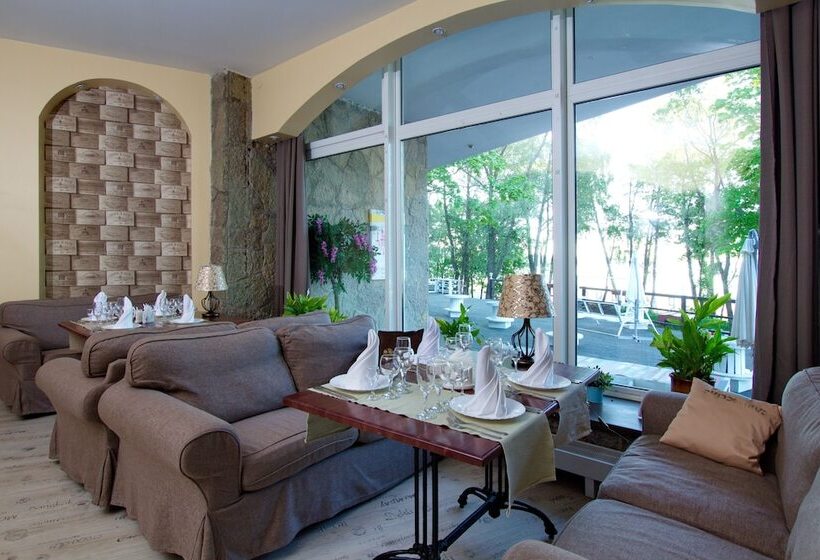 בית מלון כפרי Repinskaya