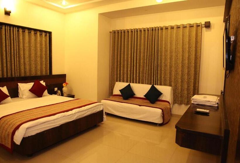 ホテル Sai Ramanand