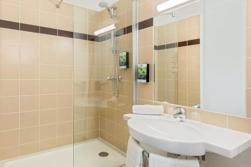 Sure Hotel By Best Western Saint Amand Les Eaux