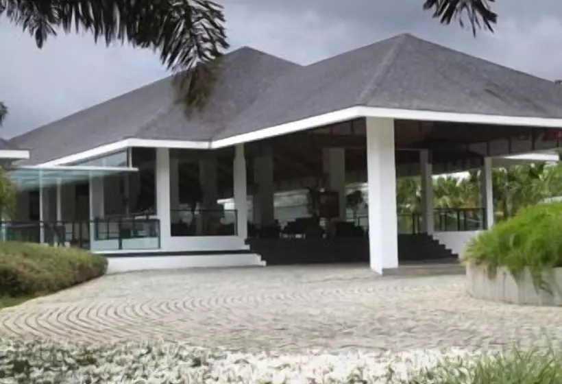 هتل The Serai Chickmagalur