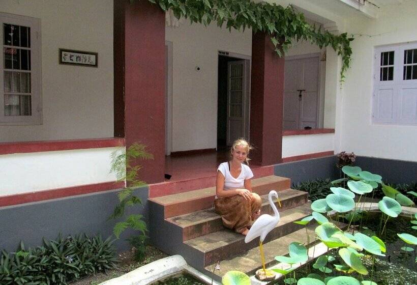 ペンション Fenn Hall