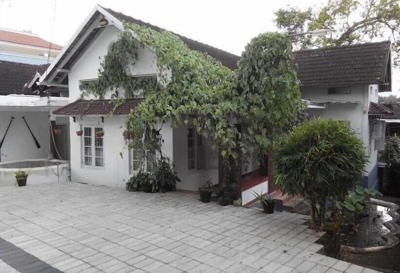 ペンション Fenn Hall