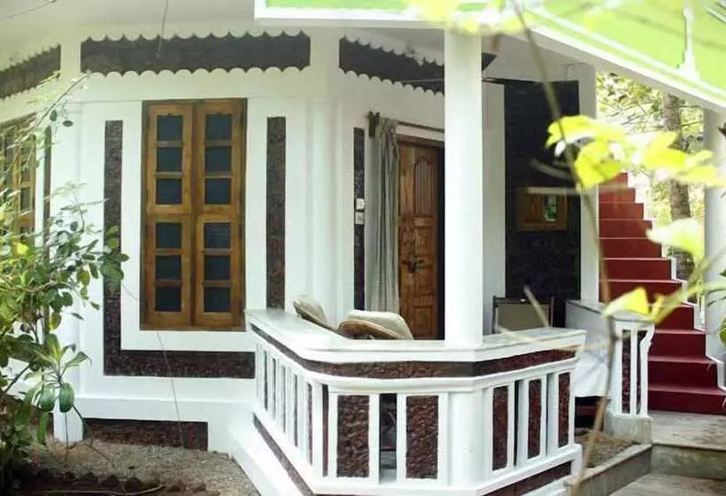 Pensão Jicky S Nest