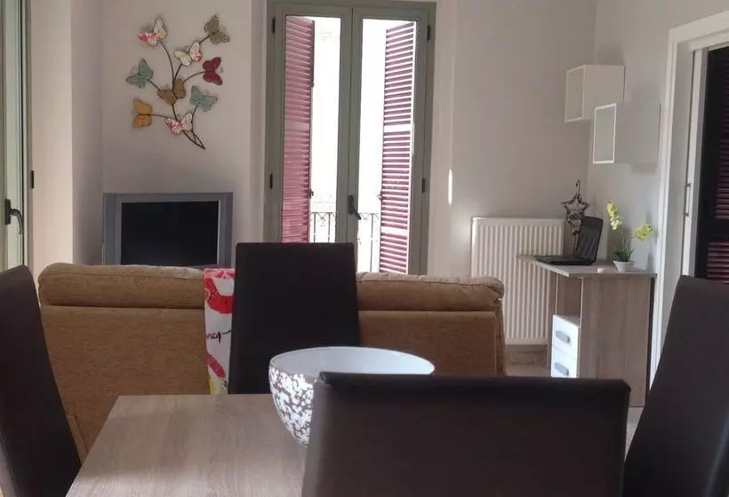 Apartamentos Dalinium