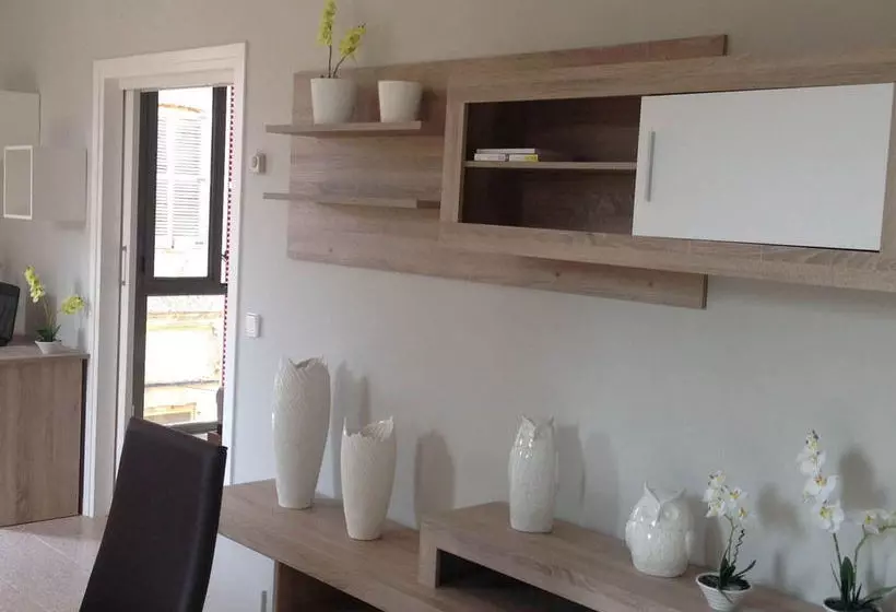 Apartamentos Dalinium