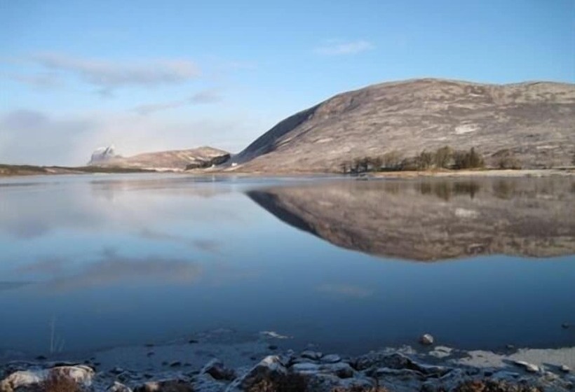 민박 Altnacealgach Motel