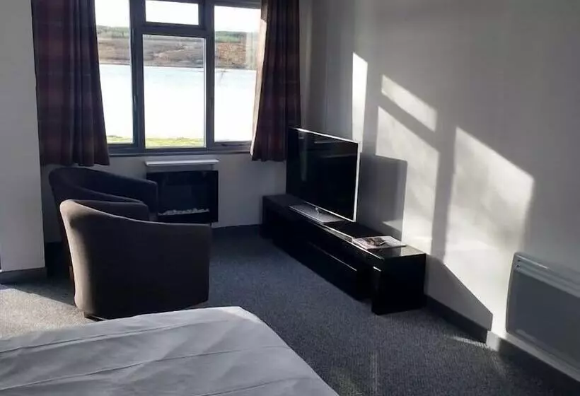 مبيت وإفطار Altnacealgach Motel