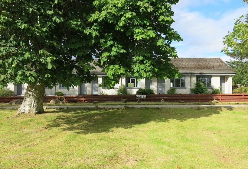 민박 Altnacealgach Motel