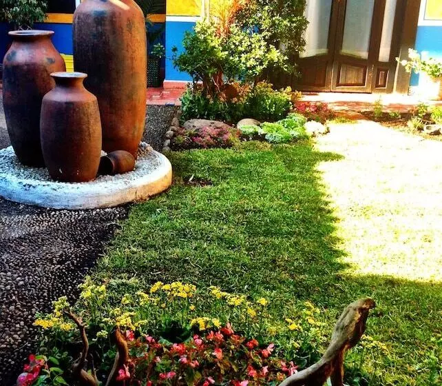 Casa Chikita Bed & Breakfast