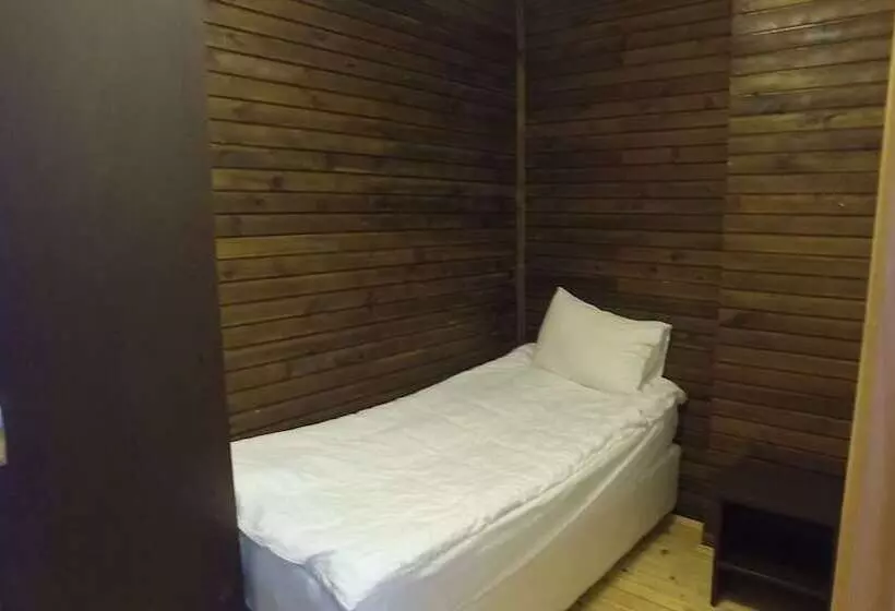 בית מלון כפרי Abant Kartal Yuvasi