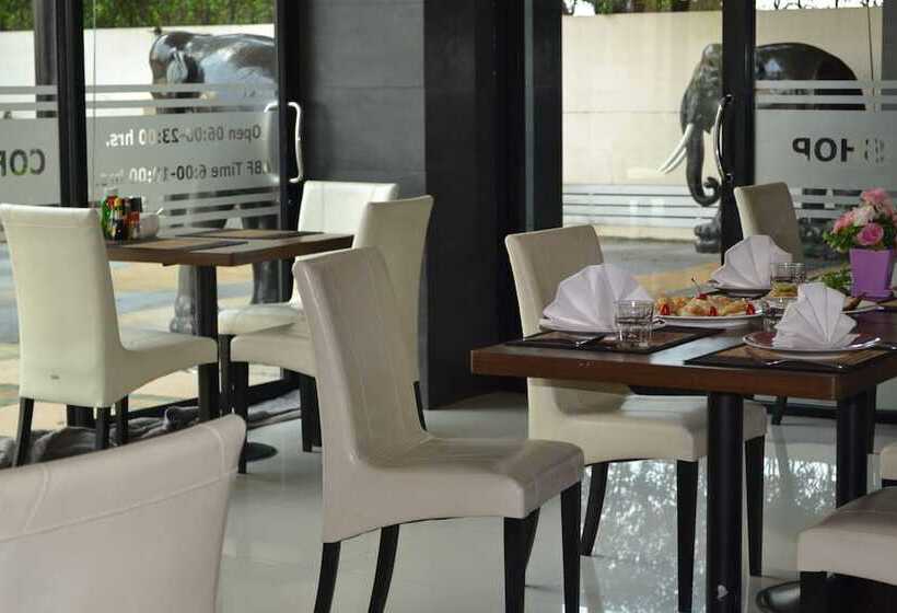 فندق Ampo Residence