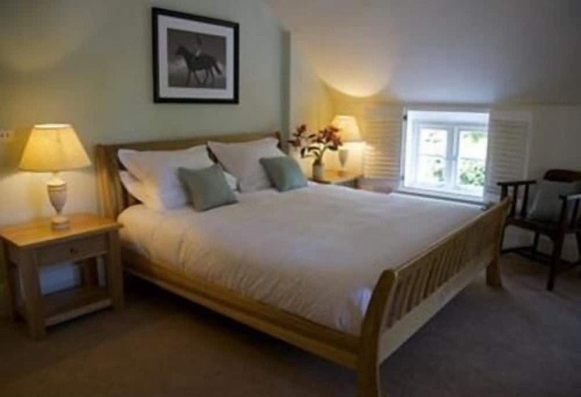 בית מלון כפרי Bell At Hampton