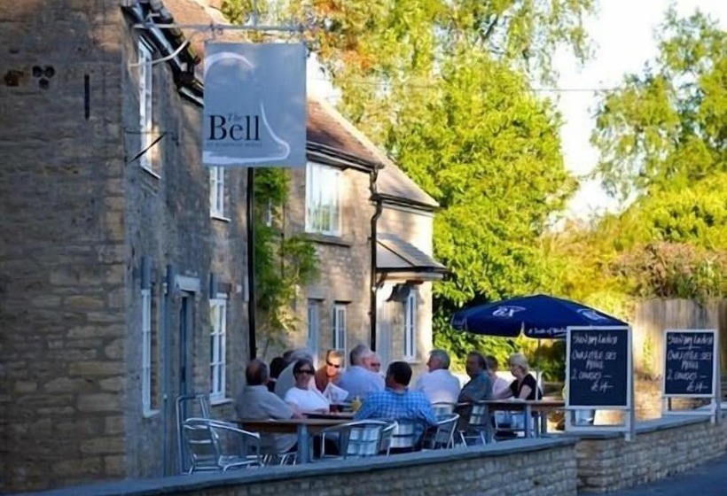 בית מלון כפרי Bell At Hampton