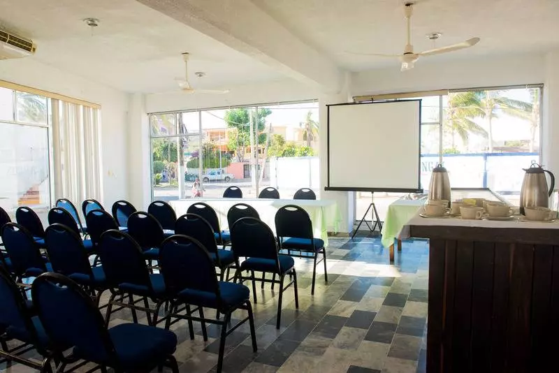 هتل Club Nautico El Dorado