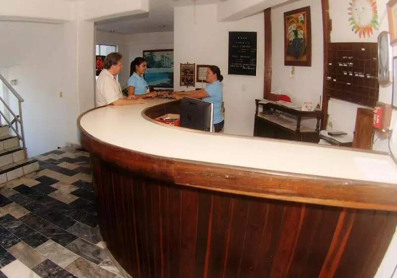 هتل Club Nautico El Dorado