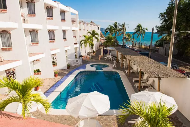 هتل Club Nautico El Dorado