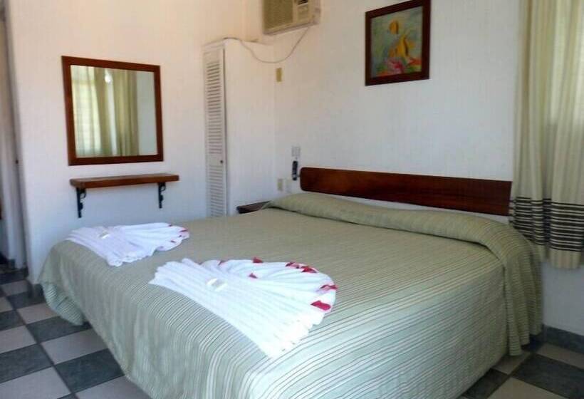 فندق Jaroje Centro