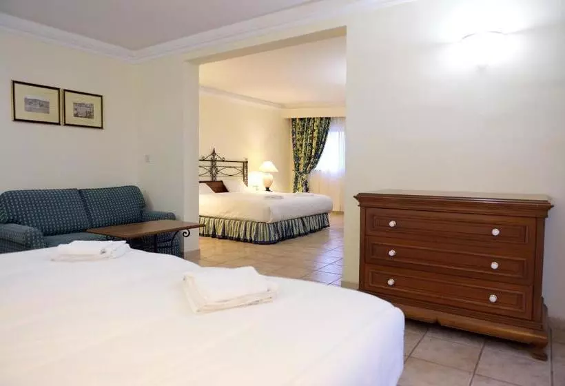 בית מלון כפרי Oriana