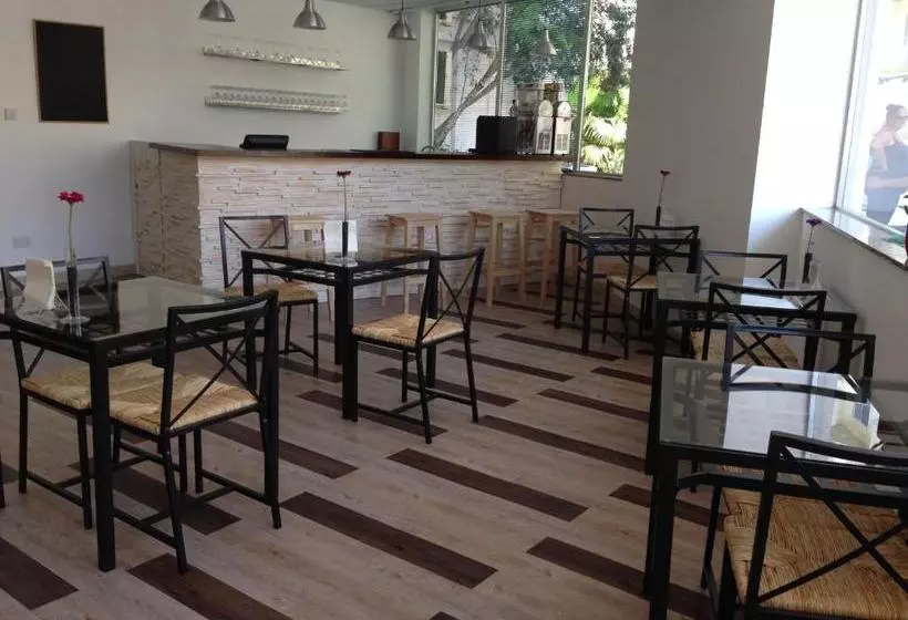 בית מלון כפרי Oriana