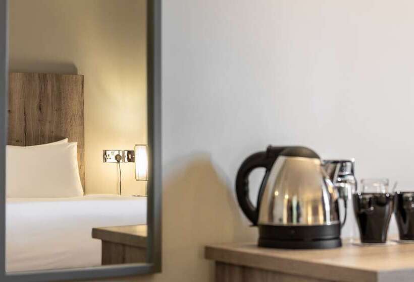 Отель The Stones