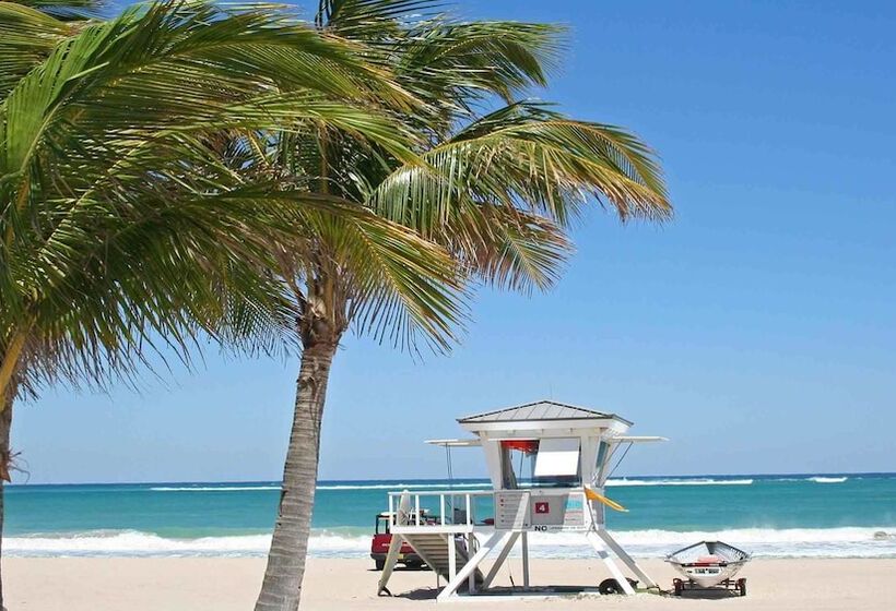 فندق على الطريق Ocean Beach Palace