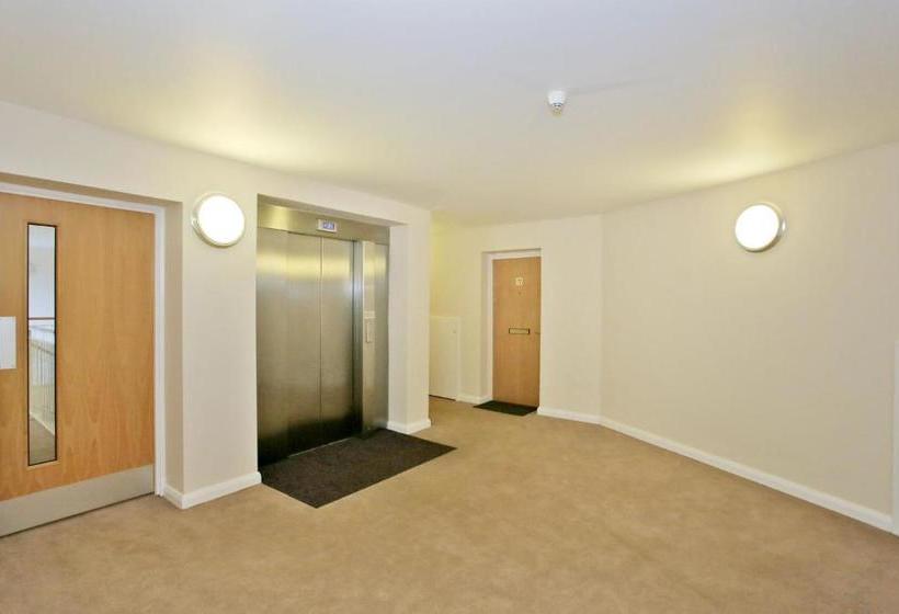 Orange Apartments   Kepplestone