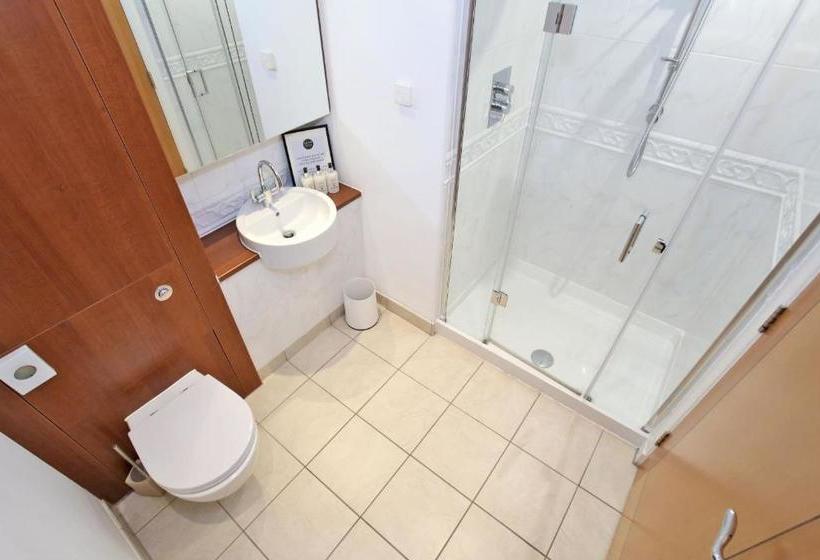 Orange Apartments   Kepplestone