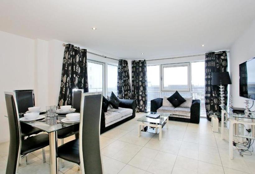 Orange Apartments   Kepplestone