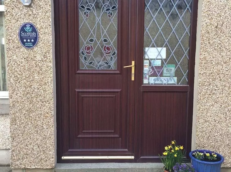 Pensão Karrawa Guest House